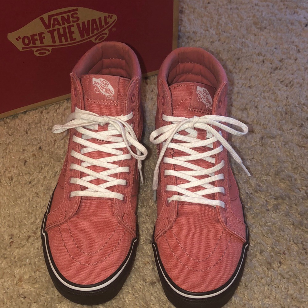 Sk8-Hi Vans
